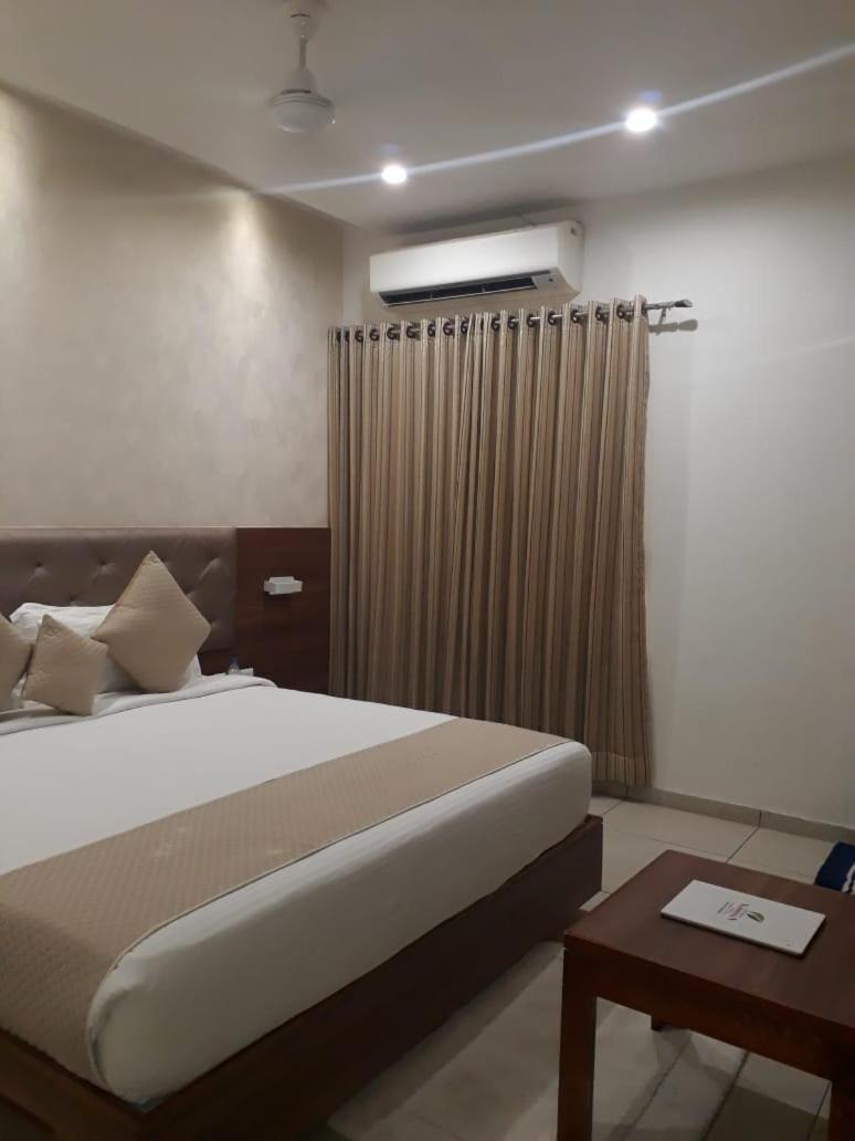 The Grand Vardhman Hotel Morbi Eksteriør billede