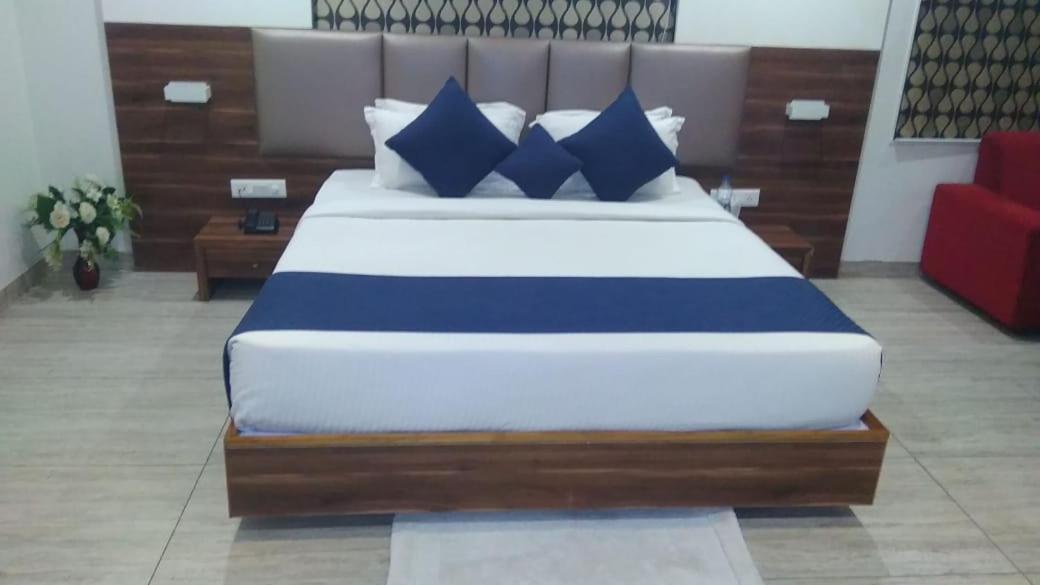 The Grand Vardhman Hotel Morbi Eksteriør billede